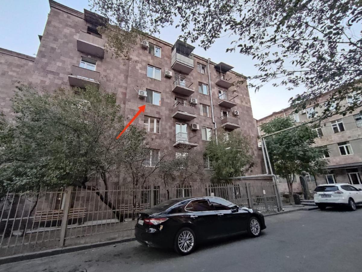 Renovated 1 Bedroom With King Size Bed In Kentron Erivan Dış mekan fotoğraf