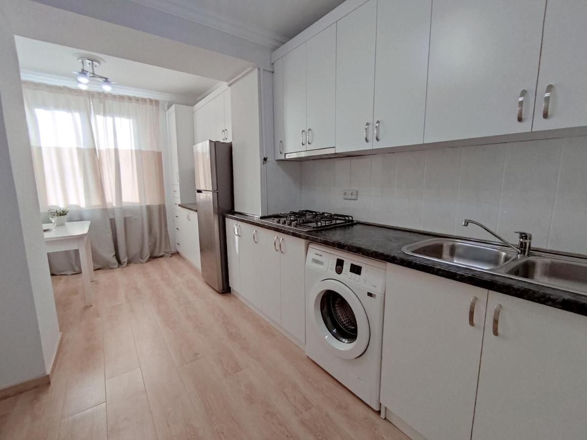 Renovated 1 Bedroom With King Size Bed In Kentron Erivan Dış mekan fotoğraf